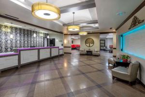 Posezení v ubytování Hawthorn Suites by Wyndham Lubbock + 37 fotografií