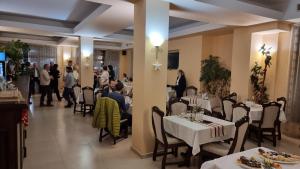 Hosté ubytování HOTEL CARPATHIA + 36 fotografií