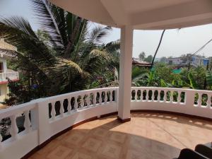 Imagine din galeria proprietății SHALOM GUEST ROOMS în Mandrem +19 fotografii