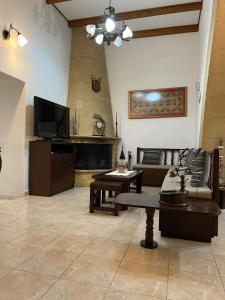 Gallery image of KAMARA traditional house in Soroni