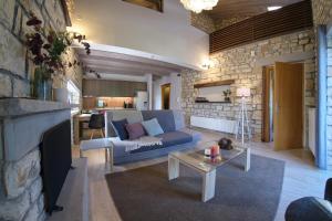 Posedenie v ubytovaní Kalpaki luxury maisonette 3