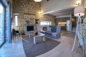 Posedenie v ubytovaní Kalpaki luxury maisonette 3