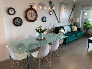 Istumisnurk majutusasutuses Tantum Concon Apartment