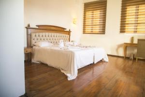 A bed or beds in a room at Thrace Konak Hotel & SPA
