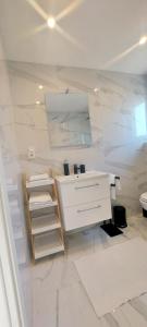 Koupelna v ubytování Guest House Galeb2 + 37 fotografií