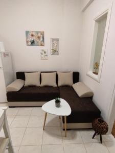 A seating area at Gioiello di Corfu apartment