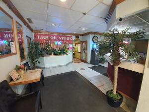 Vstupní hala nebo recepce v ubytování Sundre Motor Inn