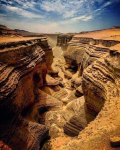 una vista de un cañón en el desierto en Hospedaje Claudia, en Ica