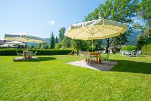 Κήπος έξω από το Hotel Naggler Weissbriach