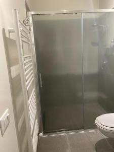 A bathroom at B&B m’ama non m’ama