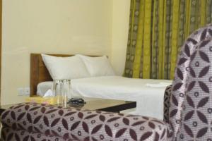 Gallery image of Cox Hill Tower in Cox's Bazar +20 photos