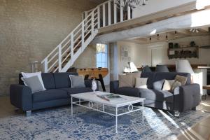 Gîte de charme dans ancienne seigneurie的休息区