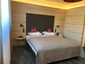 Postel nebo postele na pokoji v ubytování Hotel Koch