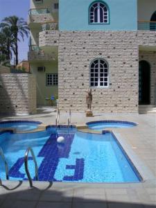 Foto dalla galleria di Al Gezera Apartments a Luxor