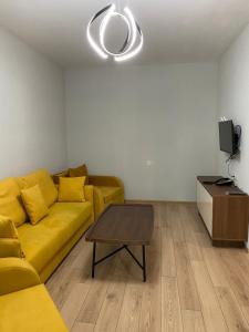 Μια τηλεόραση ή/και κέντρο ψυχαγωγίας στο Crystal Residence Apartment