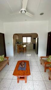 Gallery image of Roche Kerlan Apartments in Anse Possession