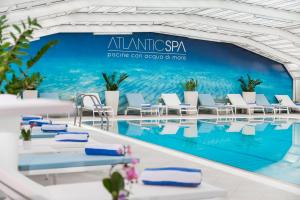 Bazén v ubytování Atlantic Hotel & SPA nebo v jeho okolí