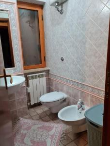 Ein Badezimmer in der Unterkunft A casa di Maria