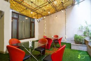 Lime Tree Hotel Sushant Lok Gurgaon Sector 29 Next to IFFCO CHOWK metro 휴식 공간