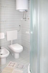 Kúpeľňa v ubytovaní house Divna