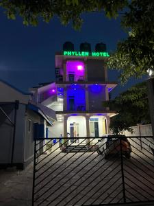 Budova, kde se hotel nachází