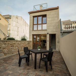 A balcony or terrace at Apartamentos turisticos HAZ AMIGO