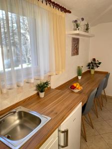 Gallery image of Guest House Renata in Plomin