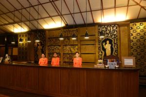 Lounge atau bar di Bagan Thiripyitsaya Sanctuary Resort