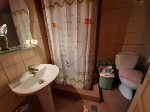 Koupelna v ubytování Kouros Villa!