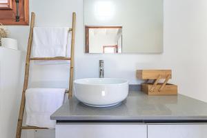 Et badeværelse på Bungalow Damien + 11 billeder