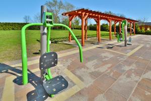 Posilňovňa alebo fitness centrum v ubytovaní Holiday Home by Lake Jamno with Pool
