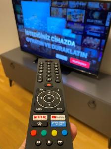 TV/Unterhaltungsangebot in der Unterkunft The Y Istanbul Suites