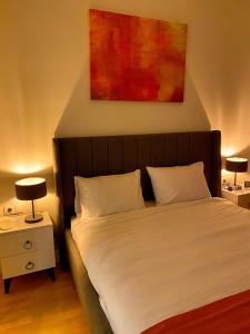 Ein Bett oder Betten in einem Zimmer der Unterkunft The Y Istanbul Suites