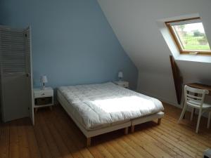 Cama ou camas em um quarto em Villa Plougasnou - BRE05110i-O