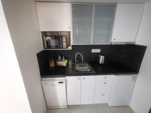 Kuchyňa alebo kuchynka v ubytovaní Apartmán Zuzka