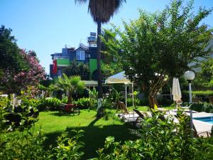 Zahrada ubytování Anita Kemer Noch Hotel - All Inclusive