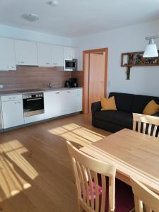 Köök või kööginurk majutusasutuses Appartement Alpenglück