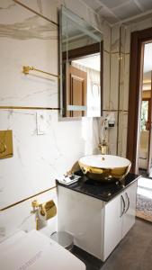 Koupelna v ubytování Ayder Hasimoglu Hotel