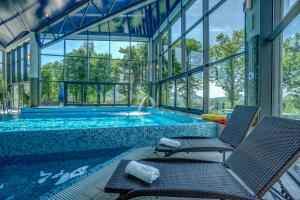 Bazén v ubytování Spa & Wellness Hotel Diament Ustroń nebo v jeho okolí