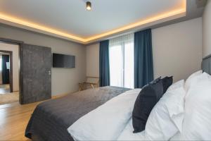 Posteľ alebo postele v izbe v ubytovaní Family Villa Mare for max 8 person with jacuzzi Kukci Poreč countryside