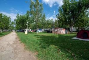 Zahrada ubytování Camping LES PEUPLIERS