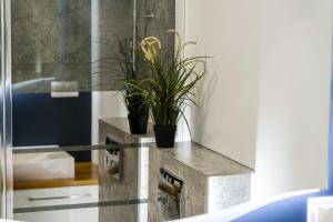Posedenie v ubytovaní Villa Venecja Apartment Chwaliszewo with FREE GARAGE City Center by Noclegi Renters