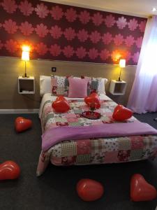 Łóżko lub łóżka w pokoju w obiekcie Hostal Inn Madrid
