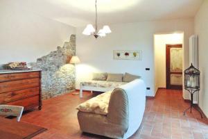 Un lugar para sentarse en Holiday home Cerbaiola, Lamporecchio