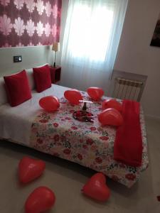Łóżko lub łóżka w pokoju w obiekcie Hostal Inn Madrid