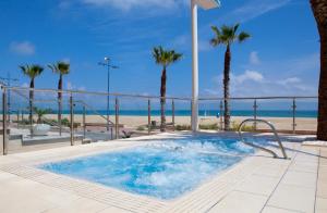 Bazén v ubytování Hotel & Spa Peñiscola Palace nebo v jeho okolí