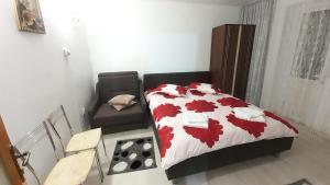 Ένα ή περισσότερα κρεβάτια σε δωμάτιο στο Apartament ALEX-LUXURY +17 φωτογραφίες