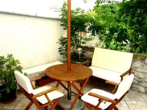 Patio nebo venkovní prostory v ubytování Apartment Marta