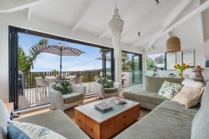 Galeriebild der Unterkunft The Condo at Palm Beach by Waiheke Unlimited in Palm Beach