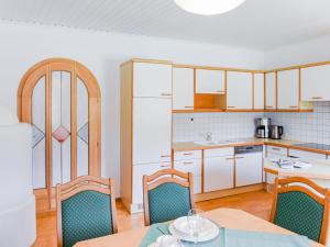 Cucina o angolo cottura di Apartment in Brixlegg near Ski Juwel Slopes